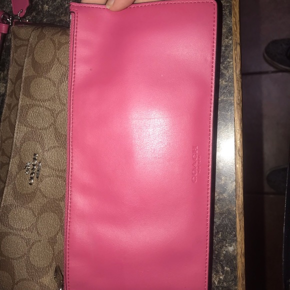 Coach crossbody purse with matching wallet!(SOLD) - Picture 3 of 4